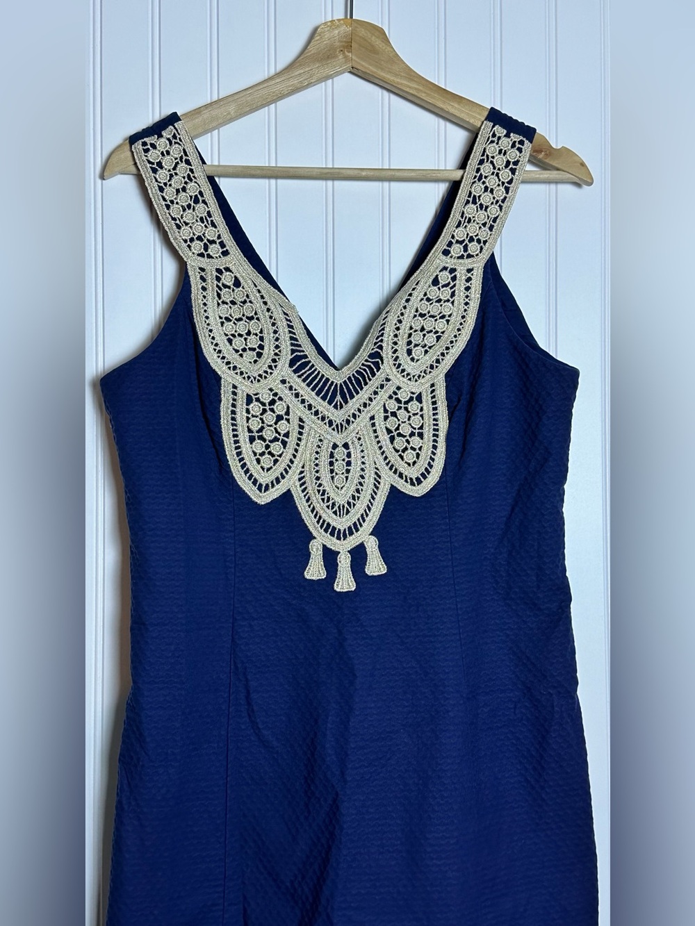 Lilly Pulitzer True Navy/Shimmer Gold Embroidered Neck Largo Shift Dress 6 - Picture 9 of 15